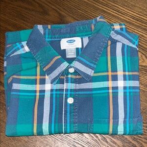 Old Navy Classic Long Sleeve Button Up Green Plaid Shirt